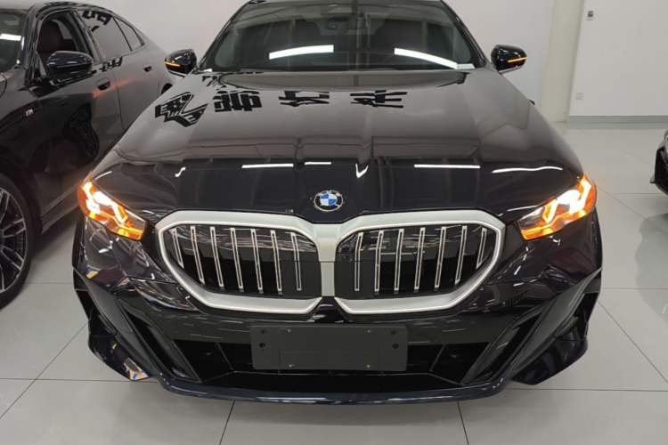Used BMW 5 Series 2025 530Li Leading Model M Sport Package Front