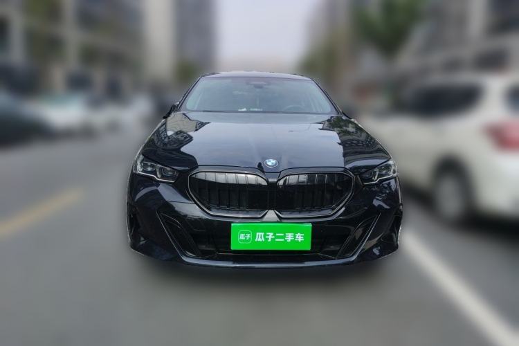 Used BMW 5 Series 2025 530Li Luxury Edition M Sport Package Front