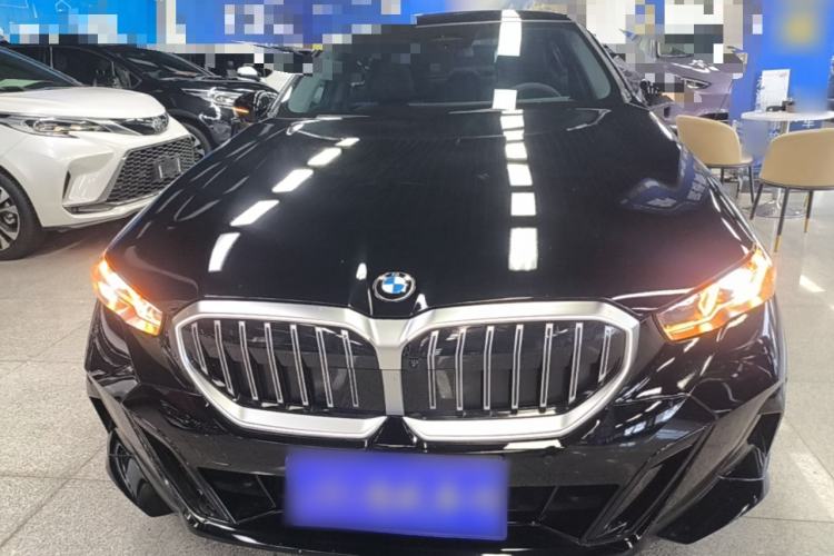 Used BMW 5 Series 2025 530Li Leading Model M Sport Package Front