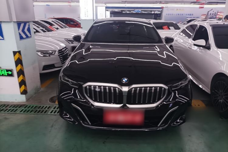 Used BMW 5 Series 2025 525Li M Sport Package Front