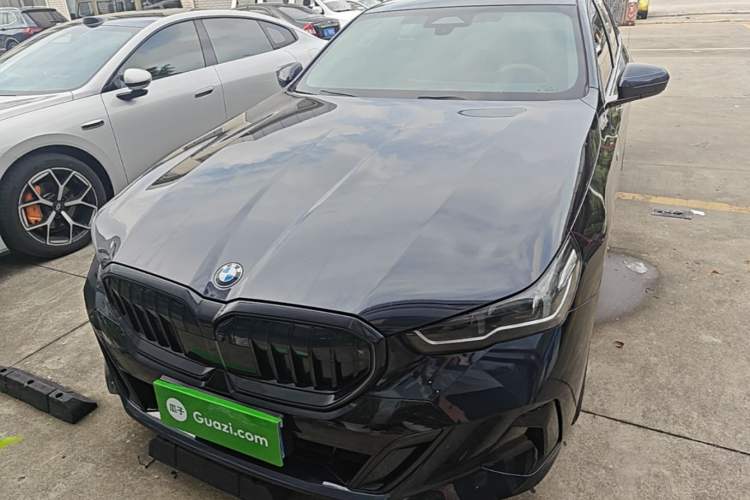 Used BMW 5 Series 2025 530Li Leading Model M Sport Package Front