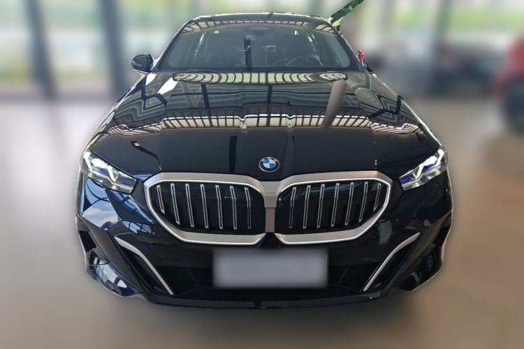 Used BMW 5 Series 2025 530Li Luxury Edition M Sport Package Front