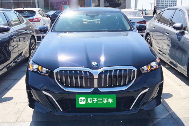 Used BMW 5 Series 2025 530Li Luxury Edition M Sport Package Front