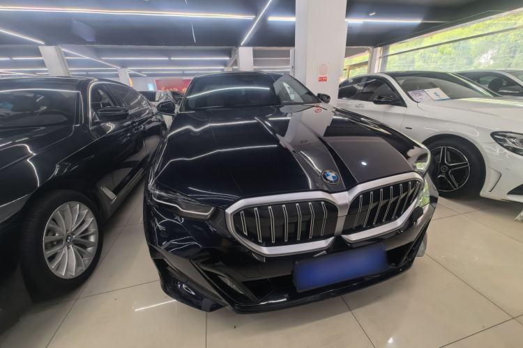 Used BMW 5 Series 2025 525Li M Sport Package Front