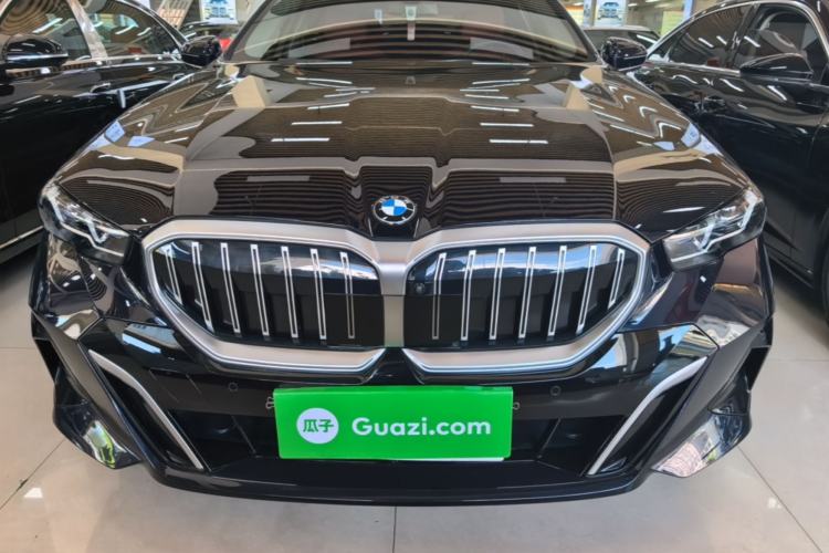 Used BMW 5 Series 2025 530Li Leading Model M Sport Package Front