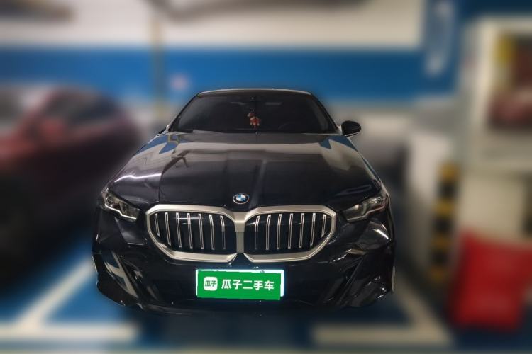 Used BMW 5 Series 2025 525Li M Sport Package Front