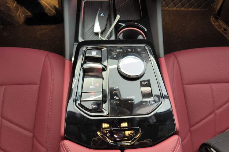 Used BMW 5 Series 2025 530Li Leading Model M Sport Package Gear Lever