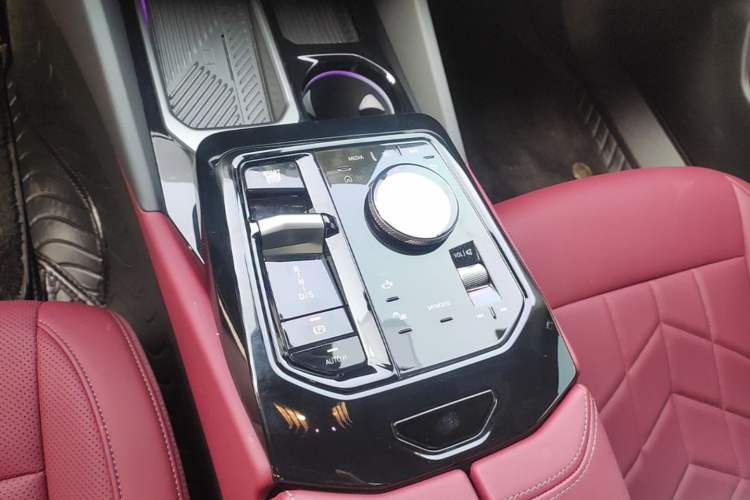 Used BMW 5 Series 2025 530Li Leading Model M Sport Package Gear Lever