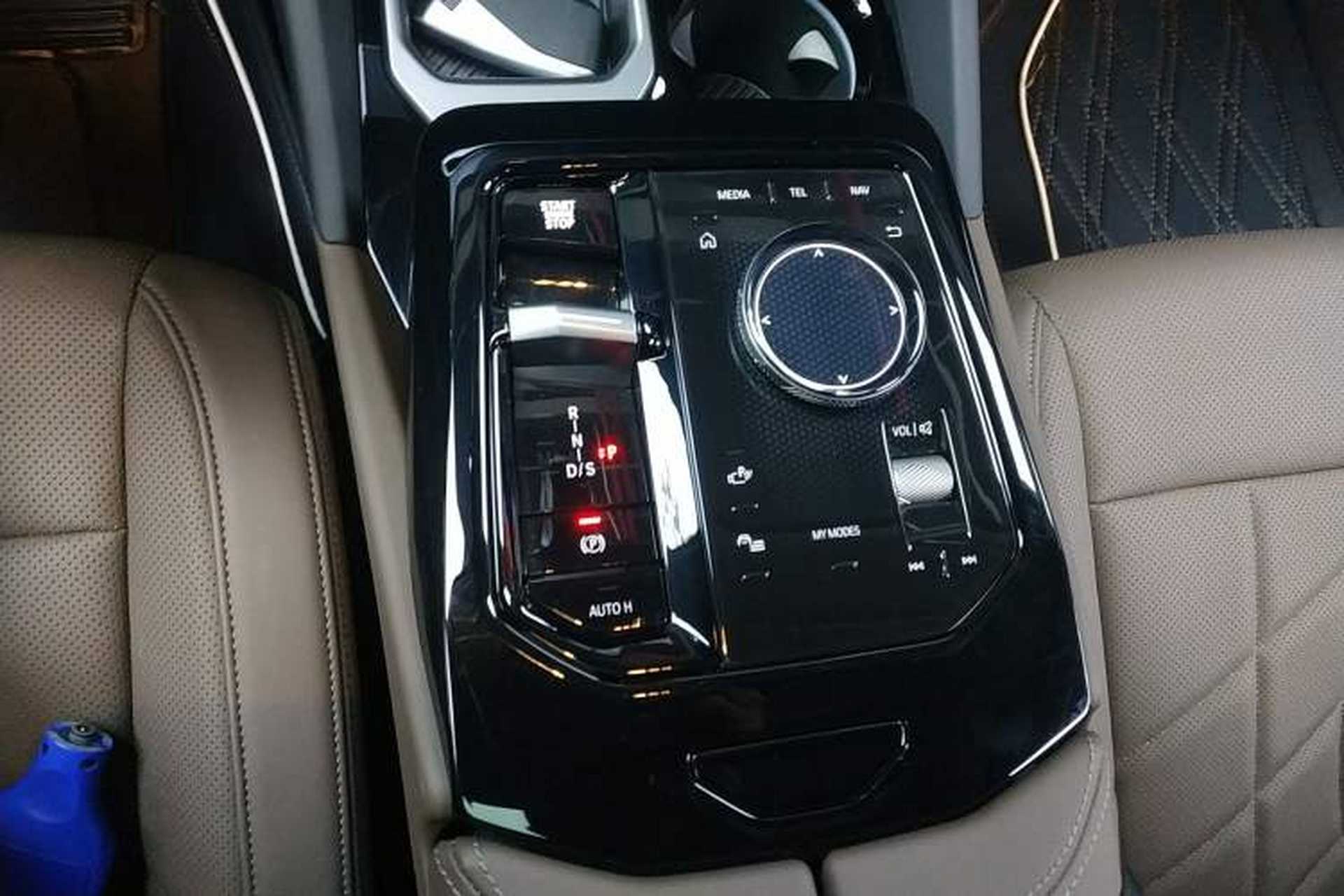 Used BMW 5 Series 2025 530Li Leading Model M Sport Package Gear Lever