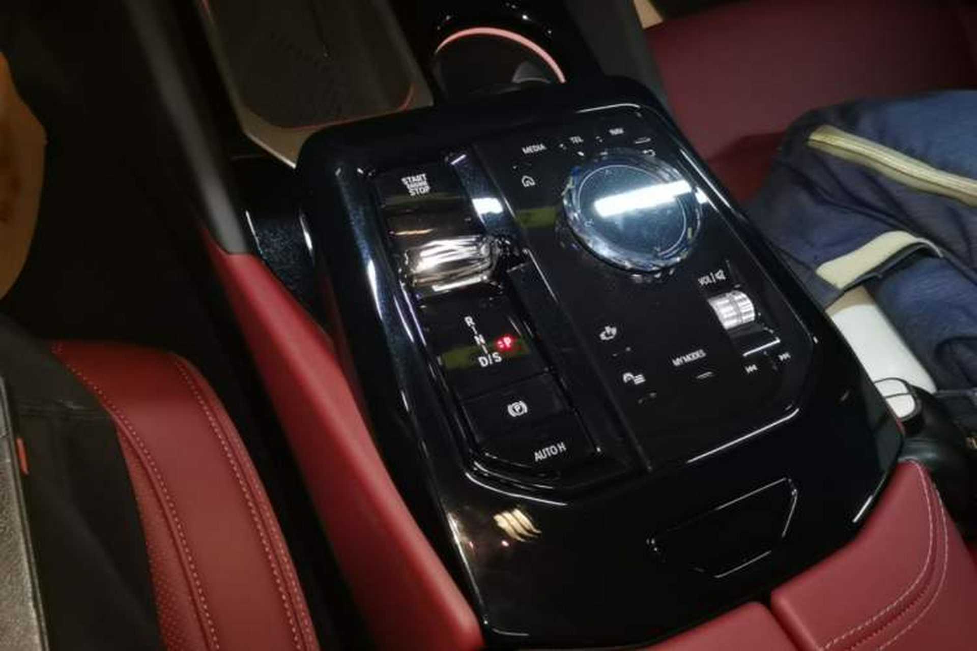 Used BMW 5 Series 2025 530Li Luxury Edition M Sport Package Gear Lever