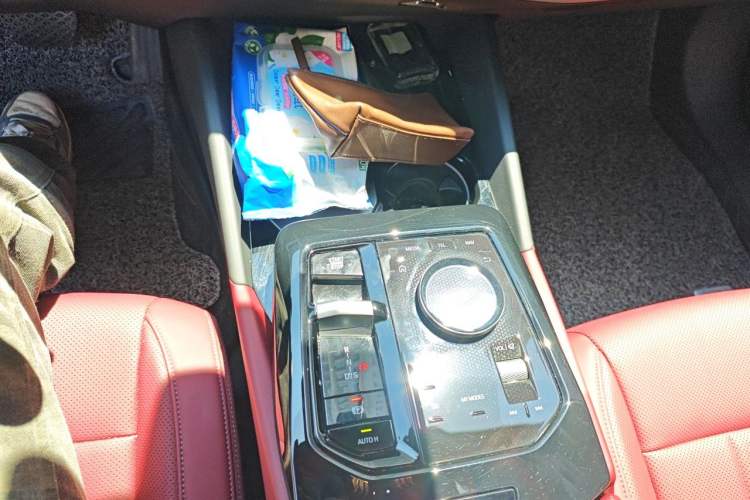 Used BMW 5 Series 2025 525Li M Sport Package Gear Lever