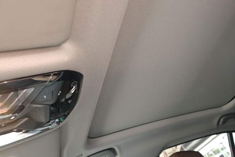 Used BMW 5 Series 2025 530Li Leading Model M Sport Package Headliner