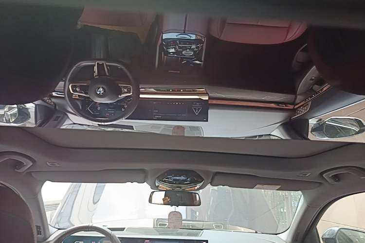 Used BMW 5 Series 2025 530Li Luxury Edition M Sport Package Headliner