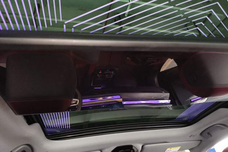 Used BMW 5 Series 2025 530Li Luxury Edition M Sport Package Headliner