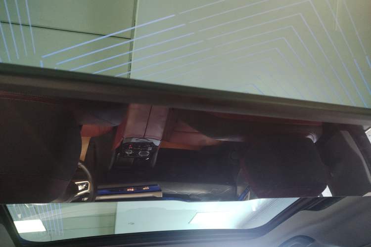 Used BMW 5 Series 2025 530Li Luxury Edition M Sport Package Headliner