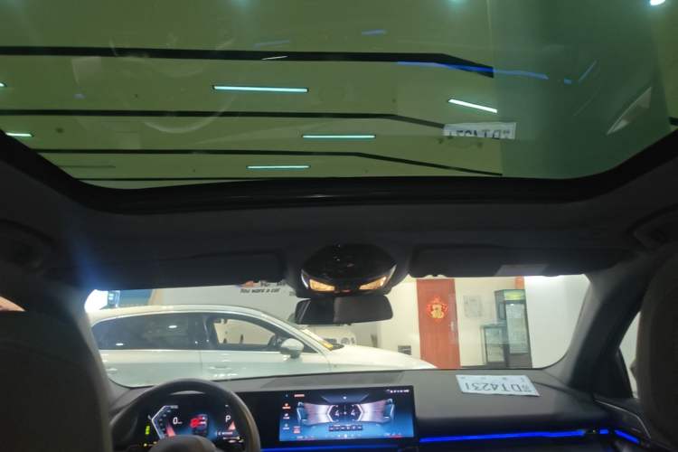 Used BMW 5 Series 2025 525Li M Sport Package Headliner