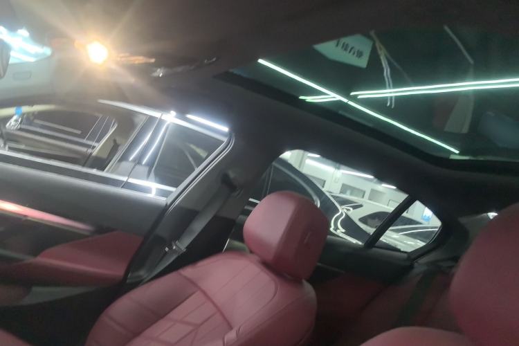 Used BMW 5 Series 2025 525Li M Sport Package Headliner