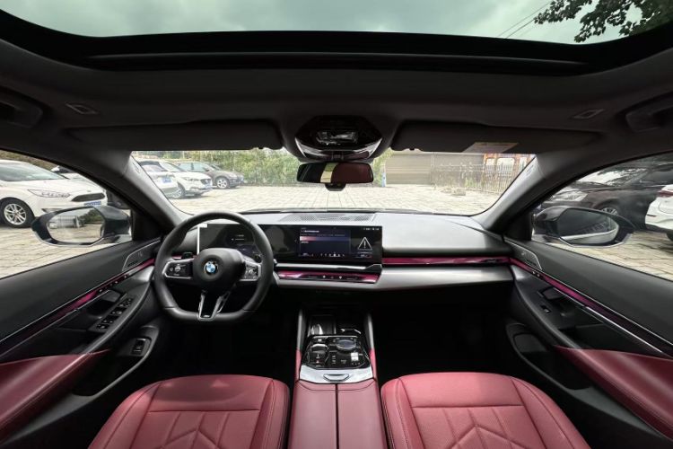 Used BMW 5 Series 2025 530Li Leading Model M Sport Package Interior 1