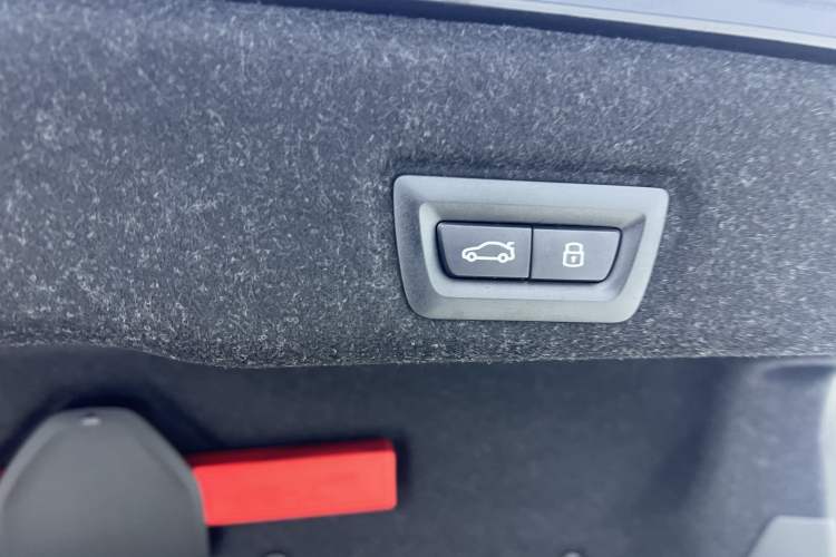 Used BMW 5 Series 2025 530Li Leading Model M Sport Package Interior 1
