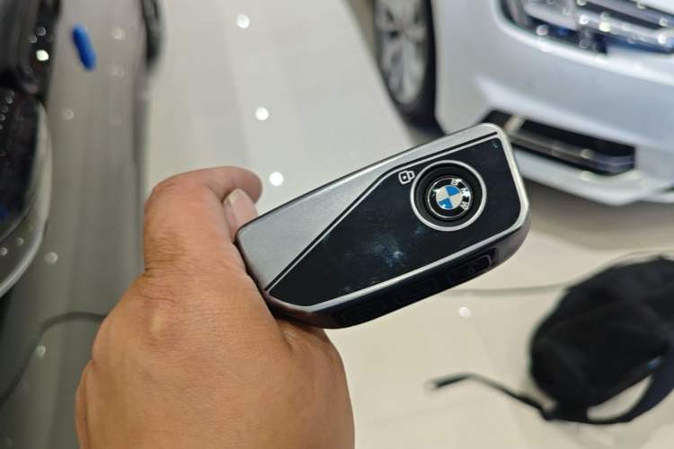 Used BMW 5 Series 2025 530Li Leading Model M Sport Package Interior 1