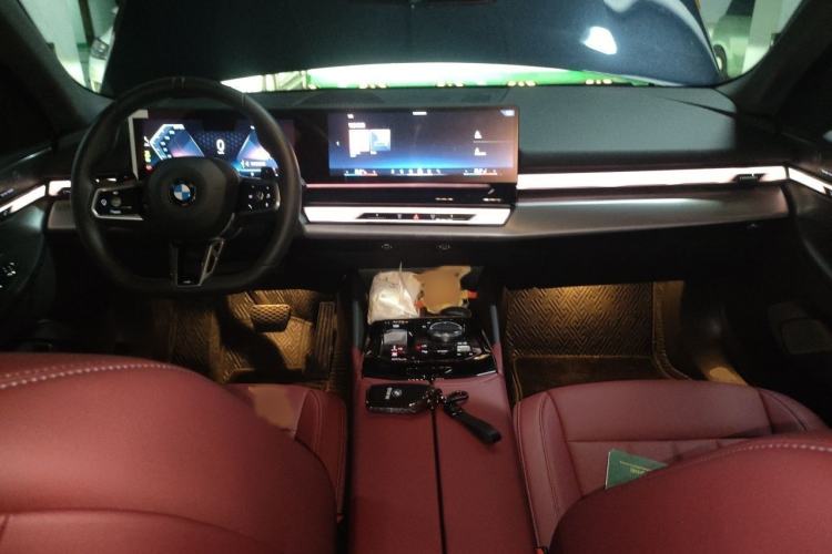 Used BMW 5 Series 2025 530Li Leading Model M Sport Package Interior 2
