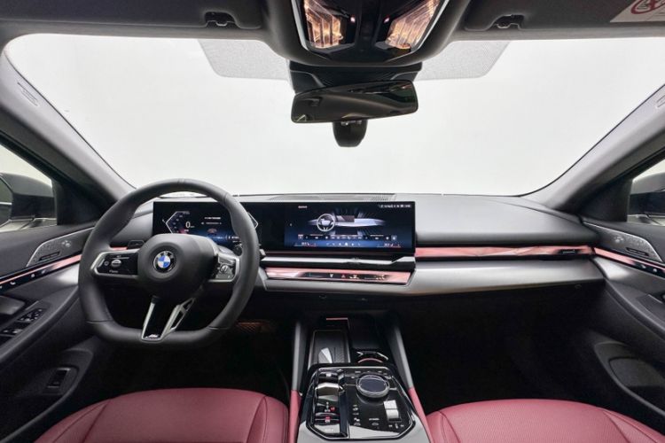 Used BMW 5 Series 2025 530Li Leading Model M Sport Package Interior 2