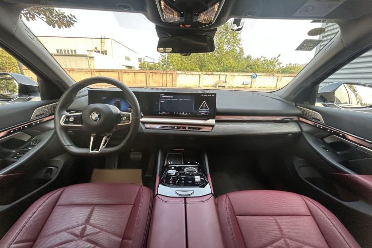 Used BMW 5 Series 2025 530Li Luxury Edition M Sport Package Interior 2