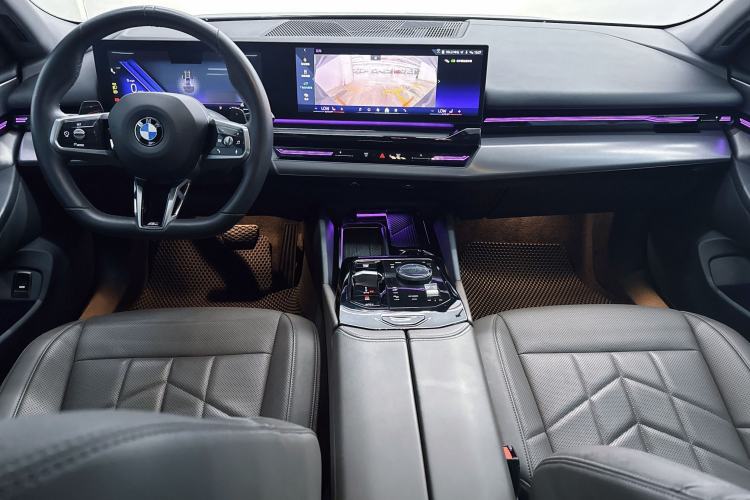 Used BMW 5 Series 2025 525Li M Sport Package Interior 2