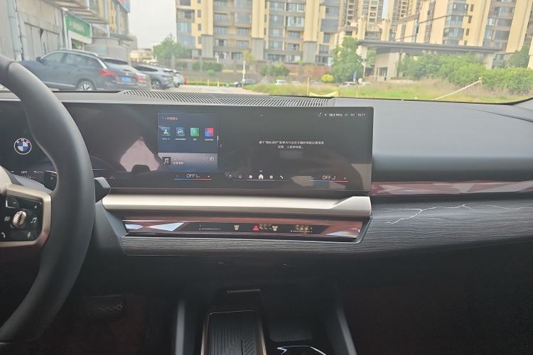 Used BMW 5 Series 2025 530Li Luxury Edition M Sport Package Interior 2