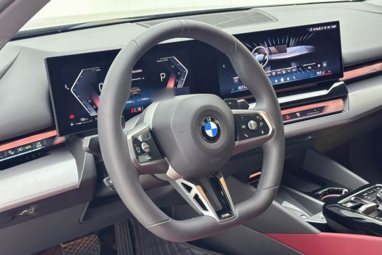 Used BMW 5 Series 2025 530Li Leading Model M Sport Package Interior 3