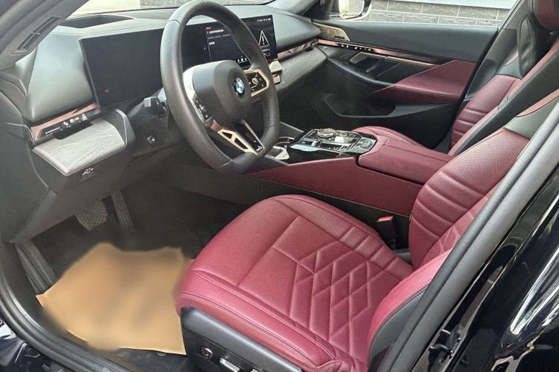 Used BMW 5 Series 2025 530Li Luxury Edition M Sport Package Interior 3