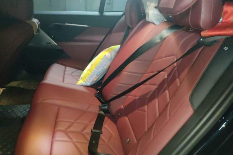 Used BMW 5 Series 2025 530Li Leading Model M Sport Package Interior 4