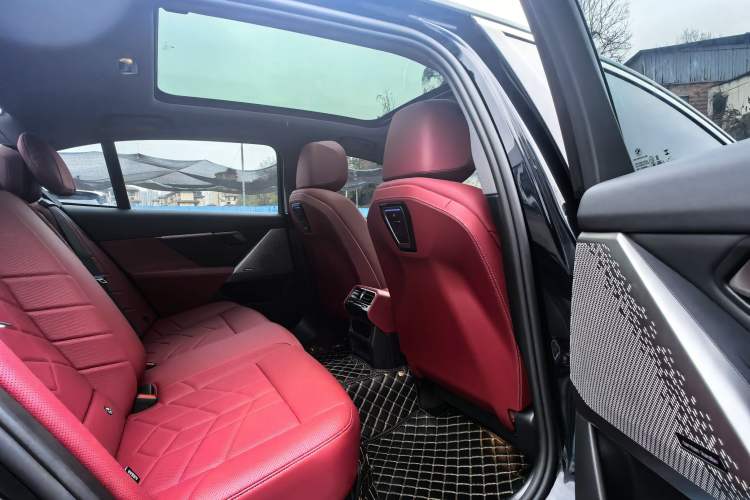 Used BMW 5 Series 2025 530Li Leading Model M Sport Package Interior 5
