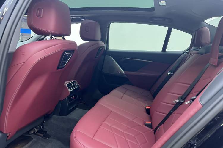 Used BMW 5 Series 2025 530Li Leading Model M Sport Package Interior 7