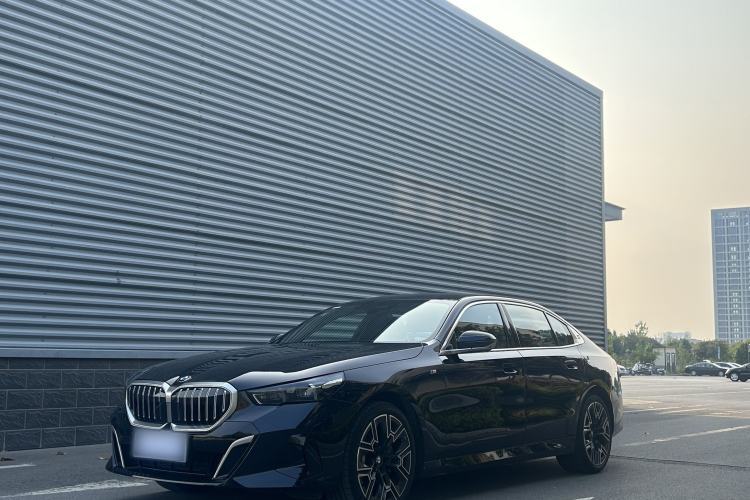 Ojetý BMW 5 Series 2025 530Li Luxury Edition M Sport Package Guazi used car, China used car export, Used car for sale, Used  cars, Cheapest cars for sale