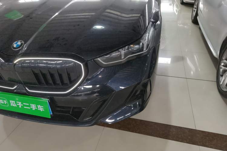 Used BMW 5 Series 2025 525Li M Sport Package Left Front Headlight