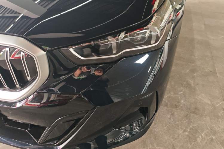 Used BMW 5 Series 2025 530Li Leading Model M Sport Package Left Front Headlight