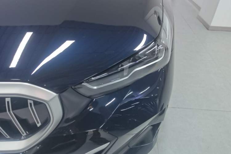 Used BMW 5 Series 2025 525Li M Sport Package Left Front Headlight