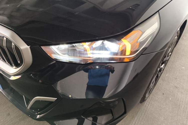Used BMW 5 Series 2025 530Li Luxury Edition M Sport Package Left Front Headlight