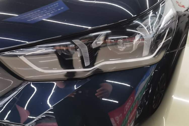 Used BMW 5 Series 2025 530Li Leading Model M Sport Package Left Front Headlight