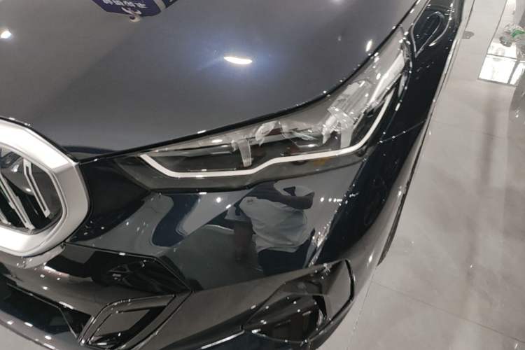 Used BMW 5 Series 2025 530Li Leading Model M Sport Package Left Front Headlight