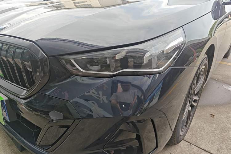 Used BMW 5 Series 2025 530Li Leading Model M Sport Package Left Front Headlight
