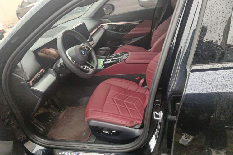 Used BMW 5 Series 2025 530Li Leading Model M Sport Package Left Front Seat
