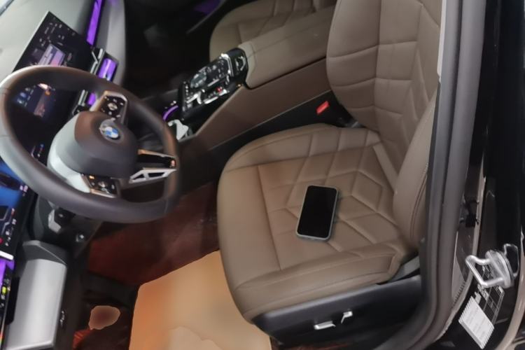 Used BMW 5 Series 2025 530Li Leading Model M Sport Package Left Front Seat