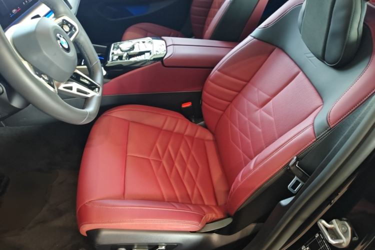Used BMW 5 Series 2025 530Li Luxury Edition M Sport Package Left Front Seat