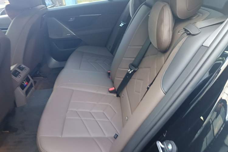 Used BMW 5 Series 2025 525Li M Sport Package Left Rear Seat