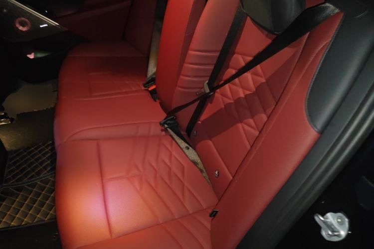 Used BMW 5 Series 2025 530Li Luxury Edition M Sport Package Left Rear Seat