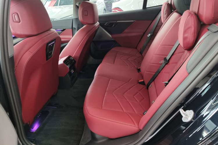Used BMW 5 Series 2025 525Li M Sport Package Left Rear Seat