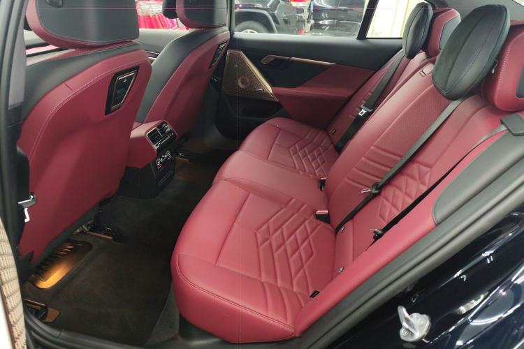 Used BMW 5 Series 2025 530Li Luxury Edition M Sport Package Left Rear Seat