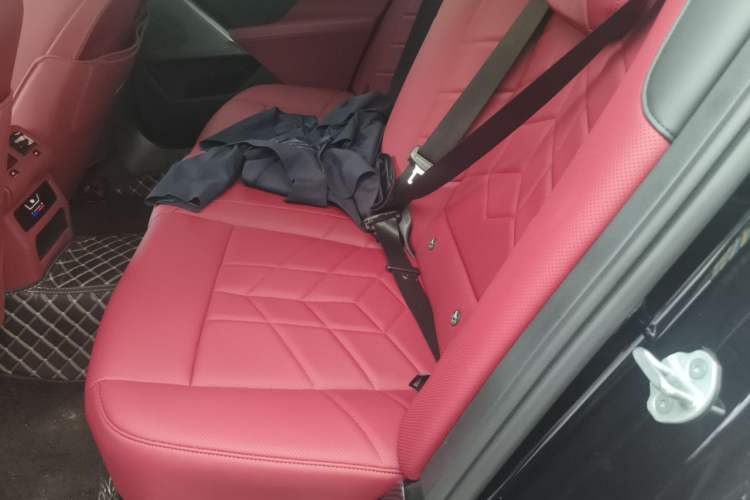 Used BMW 5 Series 2025 525Li M Sport Package Left Rear Seat